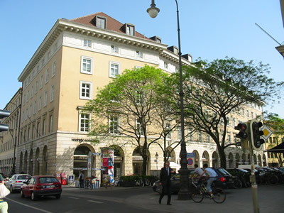briennerstr-outside-IMG_1206